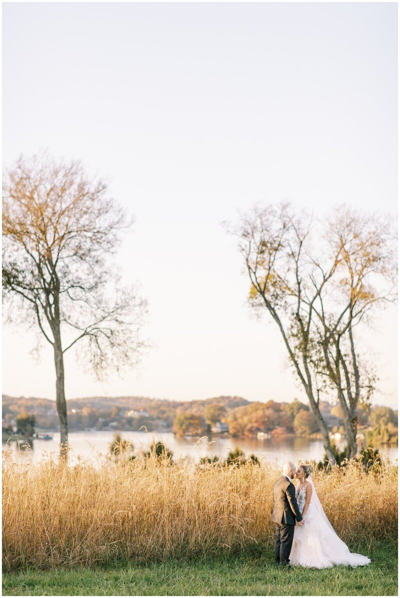 emily_ann_roberts_marblegate_farm_wedding_abigail_malone_photography_0037