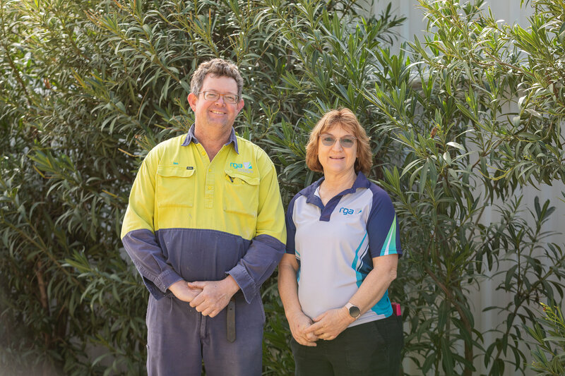 Roma Glass & Aluminium team
