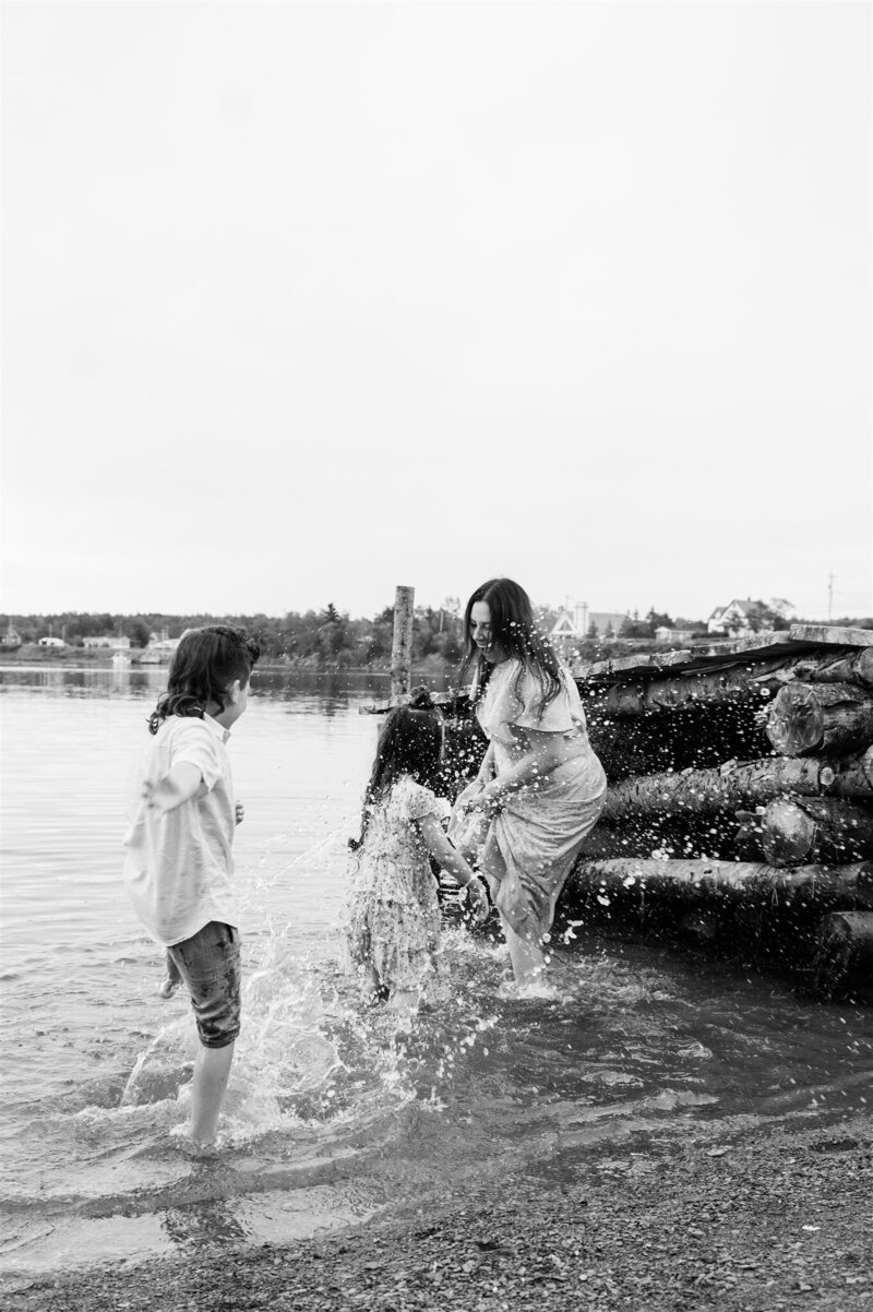 Family fun, riverfront photo session