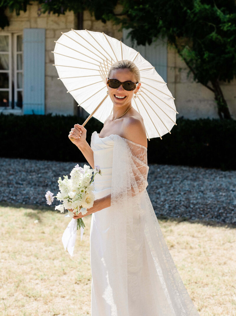 Victoria Engelen Flowers - A Vogue Wedding in France - WeddingChâteauNaudouCocktailHannah&Thomas-43