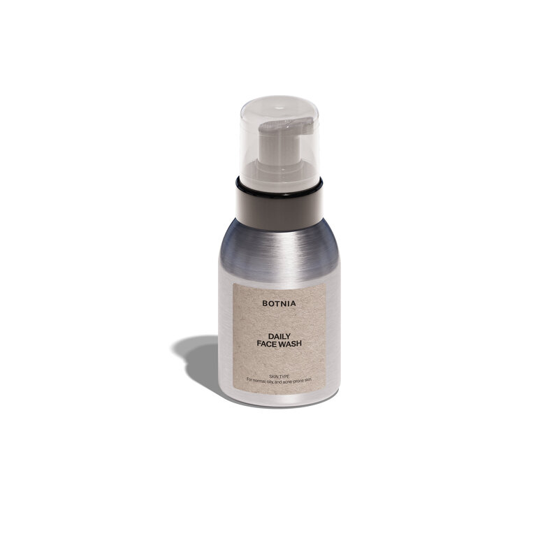 DAILY_FACE_WASH_BOTTLE_02_SHADOW