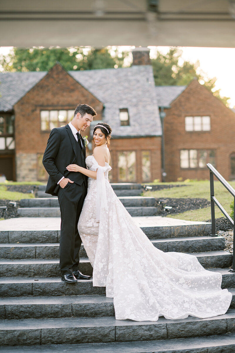 Balsam and Blush Photography, Tudor house on portage lakes, blanc de blanc bridal, reinspired weddings and events, reinspired bride