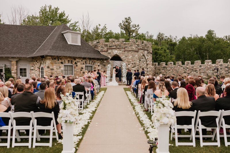 50-A&J - Wedding - Castle Farms - Michigan Wedding Photographer