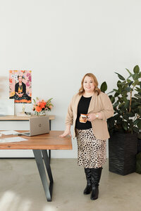 Cinthia-Onines-Business-Expert-in-Chicago-Illinois-17