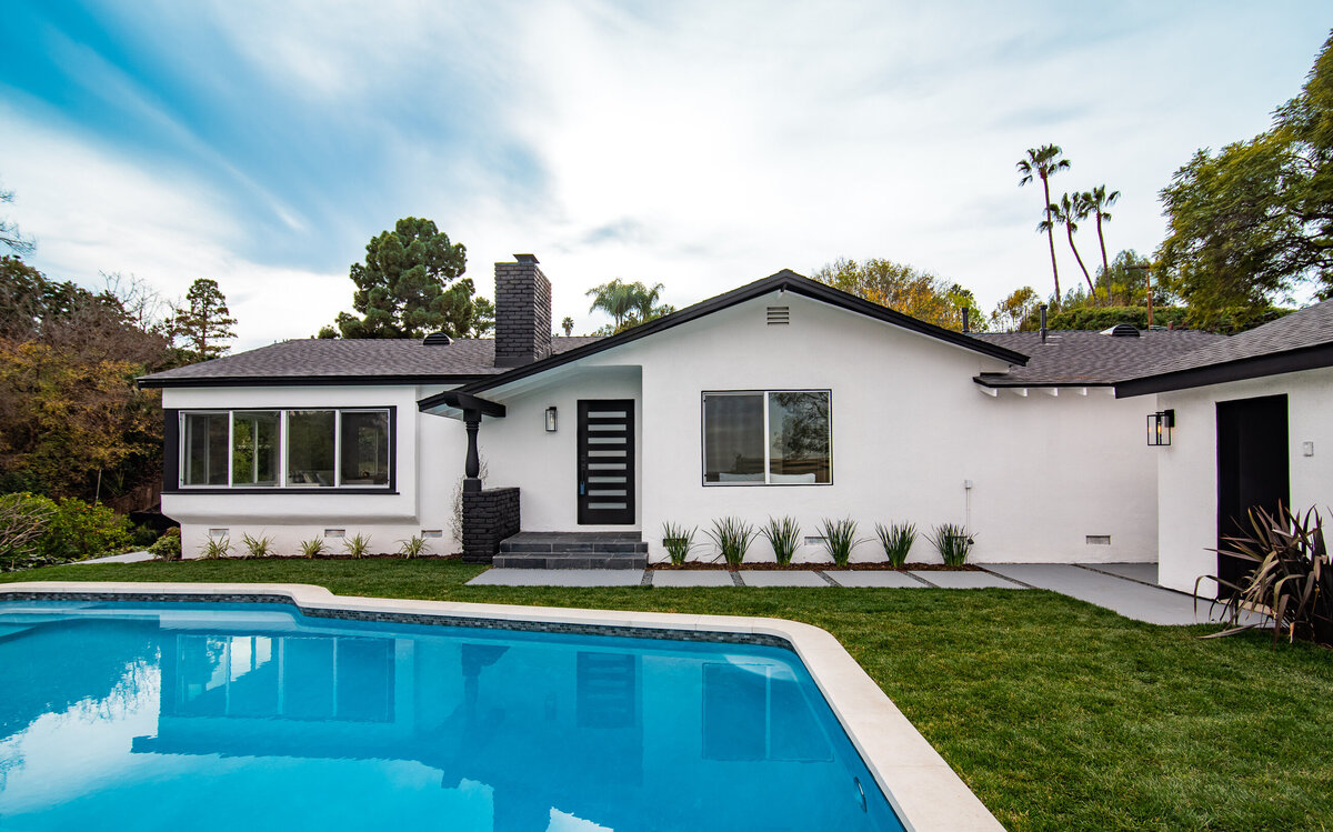 Contemporary custom home exterior in the Seattle area by Luxe Design & Build