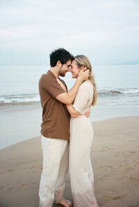 wedding and couples shots maui hawaii 35mm film portra 400-04