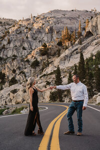 Sonora Pass highway 108 Engagement couples photoshoot-17