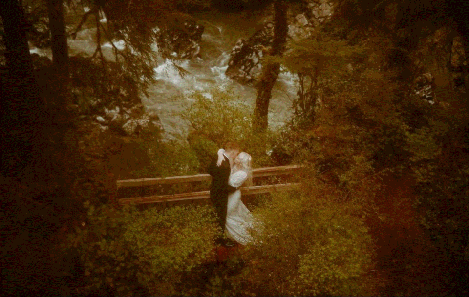 Video clip from a PNW elopement