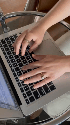 copywriting-typing-on-laptop