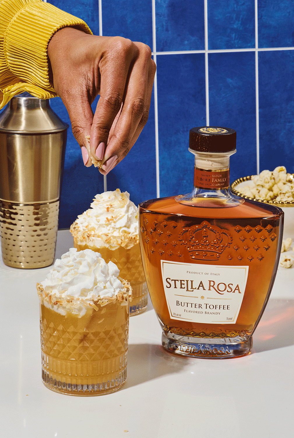 los-angeles-lifestyle-photographer-lindsay-kreighbaum-stella-rosa-brandy-beverage-photography-9