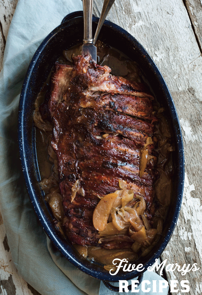 Smoked Spare Ribs with Apples and Onions