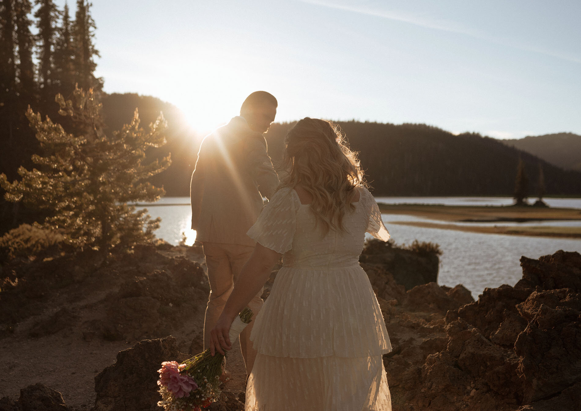 Adventurous elopement photography in Bend, Oregon