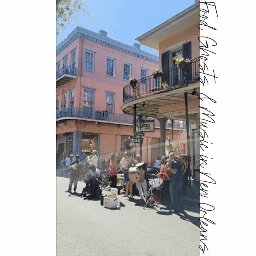 Street musicians performing in the French Quarter of New Orleans, with pastel-colored buildings and wrought-iron balconies lining the lively street ©Stephanie Dosch | theViatrix New Orleans Personalized Destination Guide