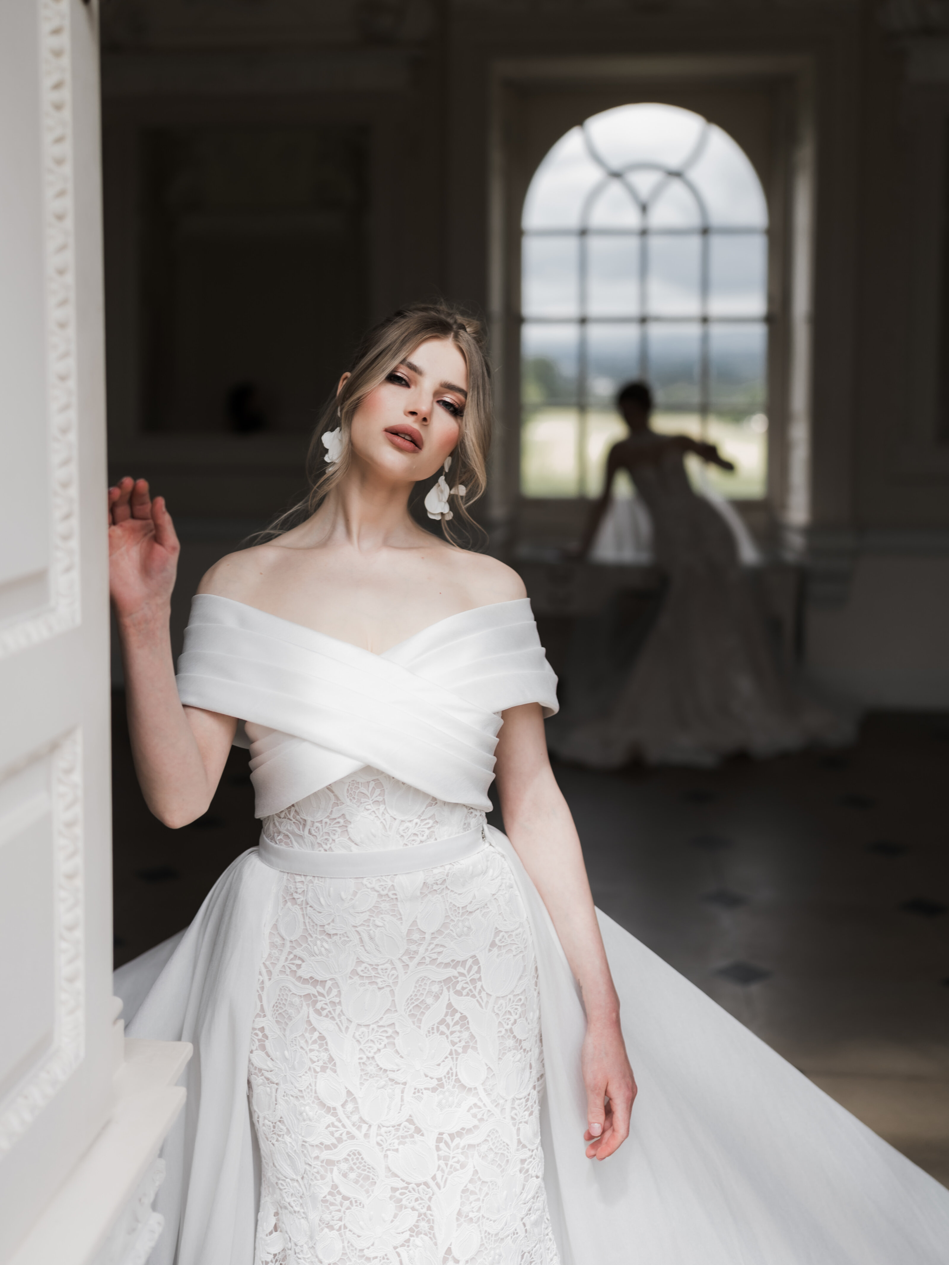 green emerald velvet dress Wedding Gown A-line Pronovias ELEGANZA  Moloty Bridal Atelier & Tailor