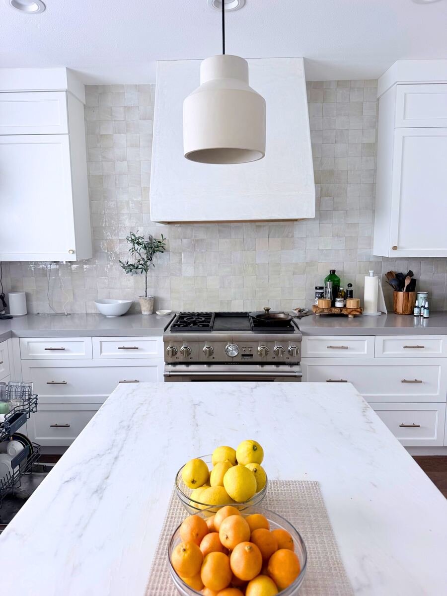 A kitchen with clear counters, from the House Rules guide