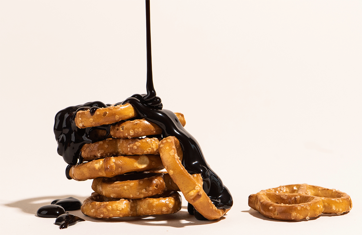 los-angeles-food-photographer-stop-motion-pretzels-lindsay-kreighbaum