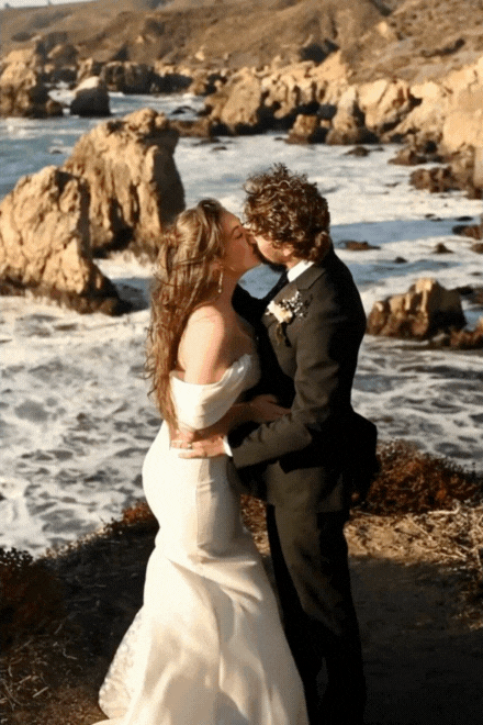 How to Elope in Big Sur Gif with bride and groom kissing
