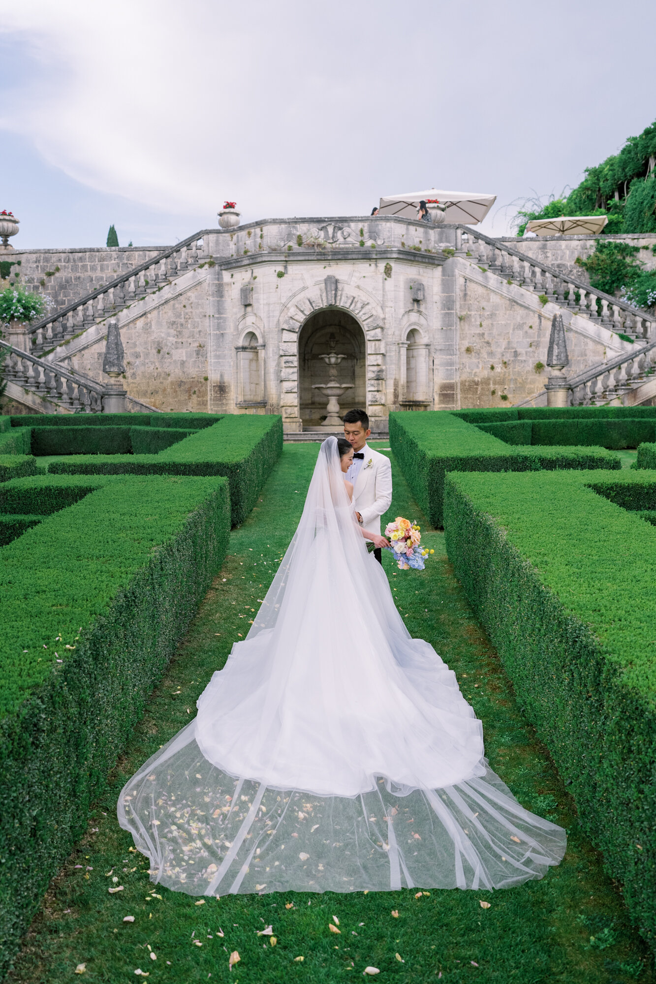 wedding in tuscany at la foce