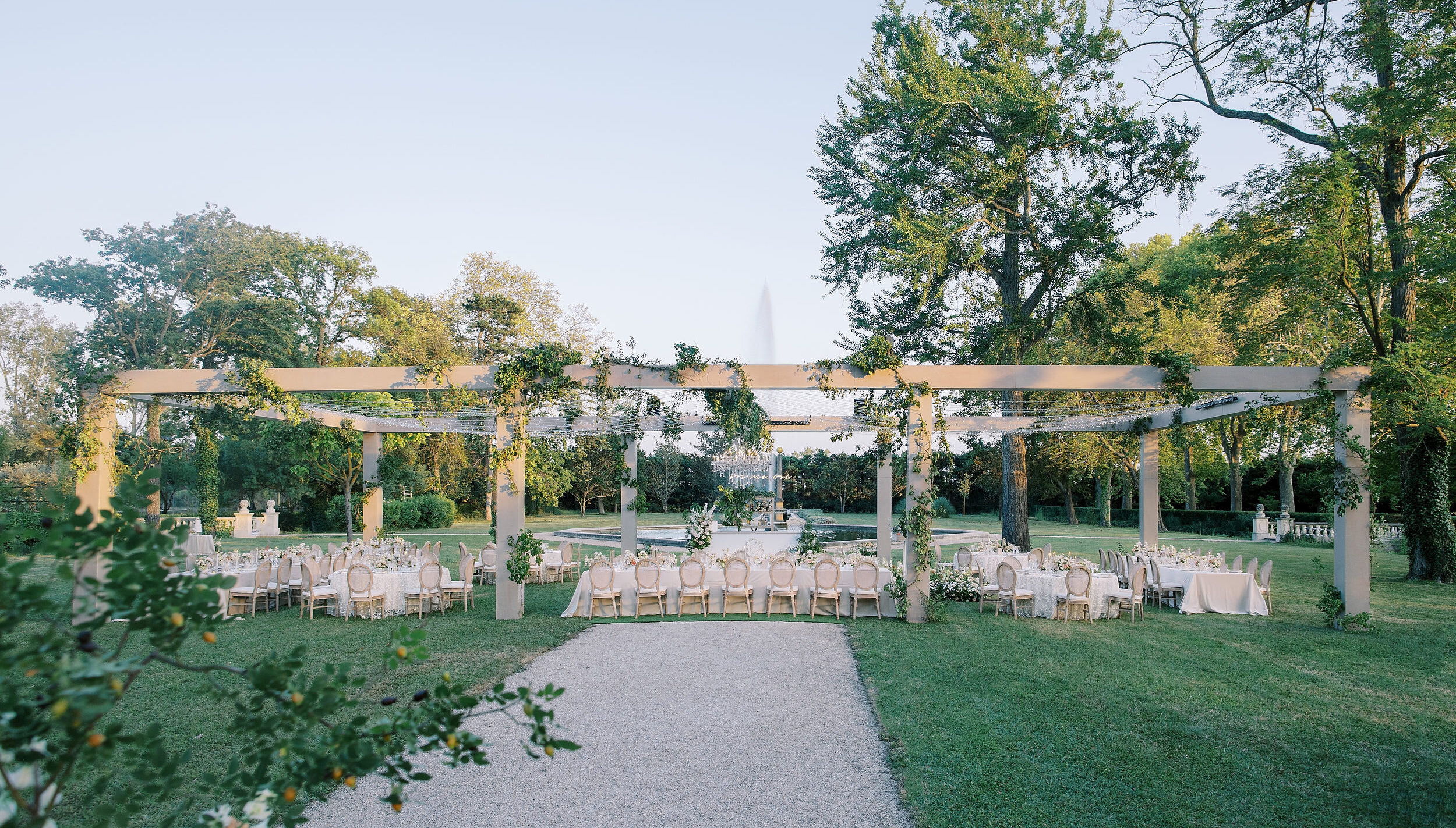 White Eden Weddings - Destination wedding planner in France