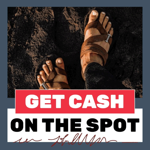 Motion design GIF showcasing a sandals video ad for Google Ads, with a stock image of sandals overlaid by colorful blocks and text. Ideal for video ads and creative freelance work in digital marketing and advertising.