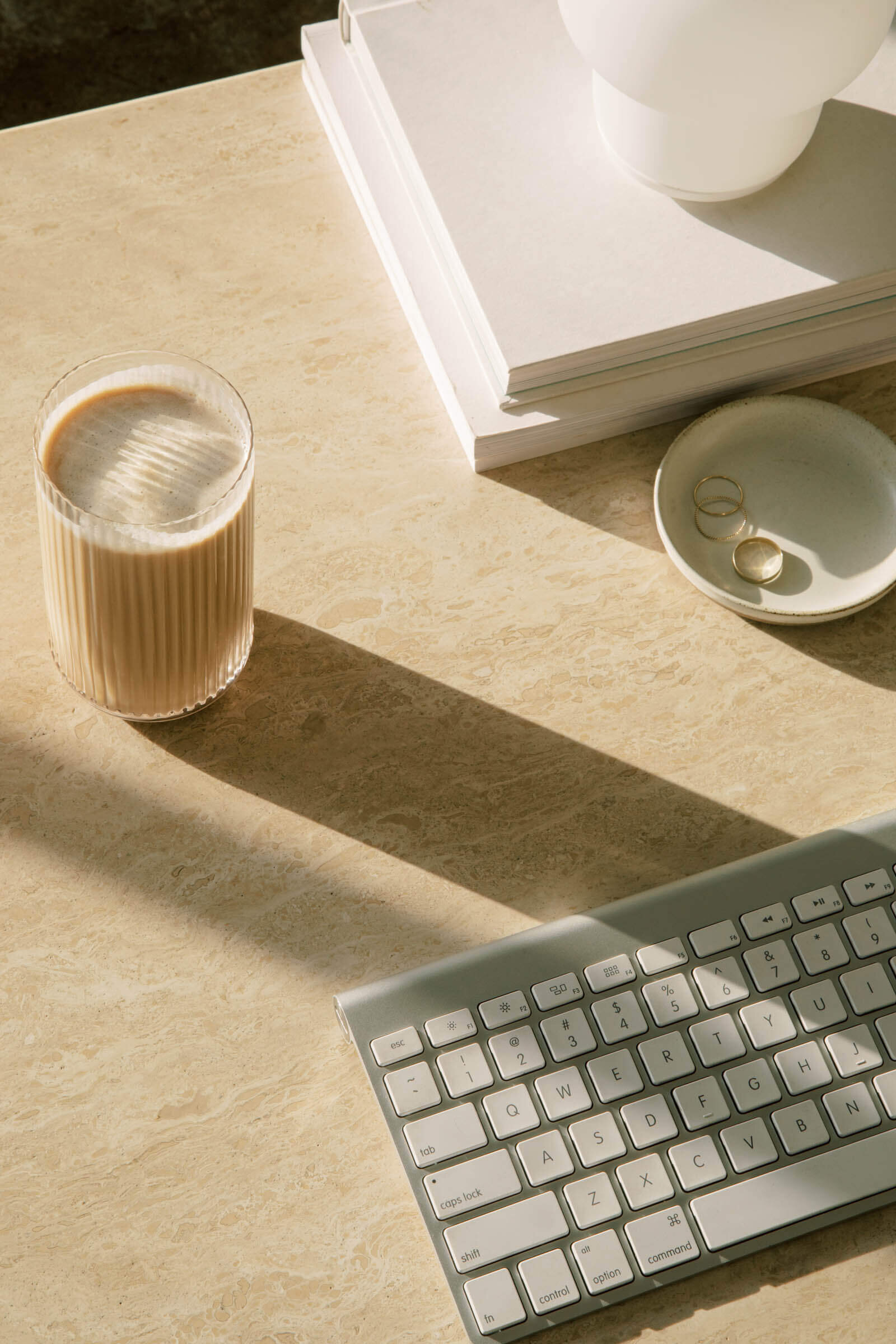 The Ultimate Guide to $4K/Month Selling Canva Templates: Boost Earnings!