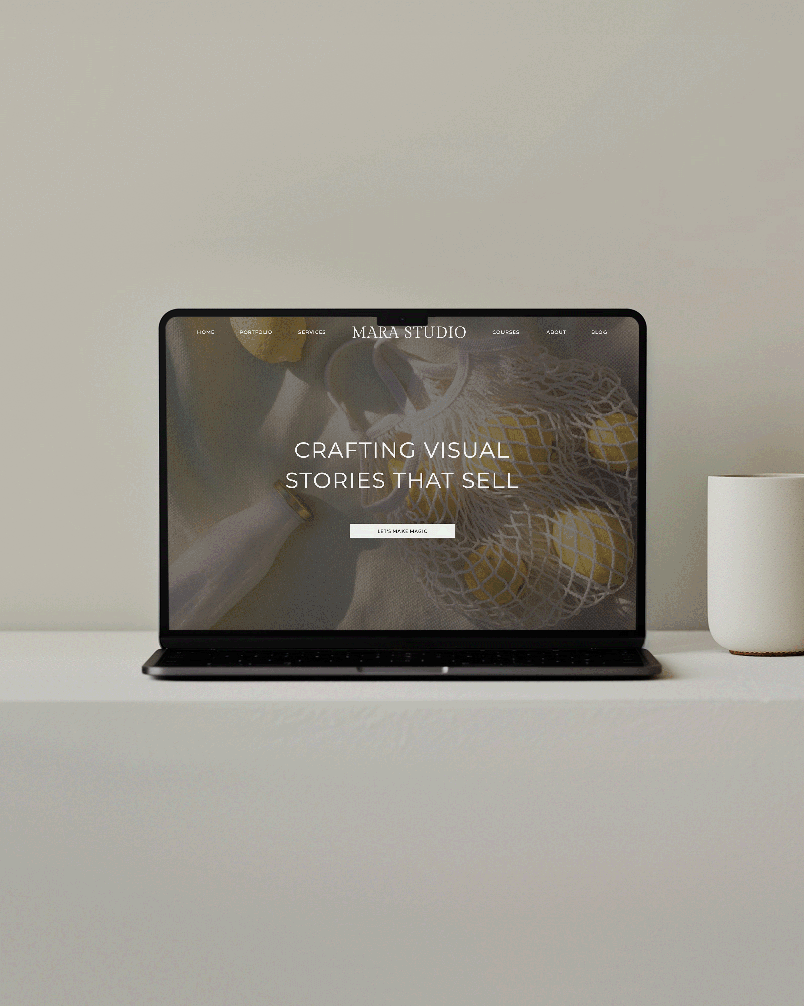 Photo Stylist - Laptop