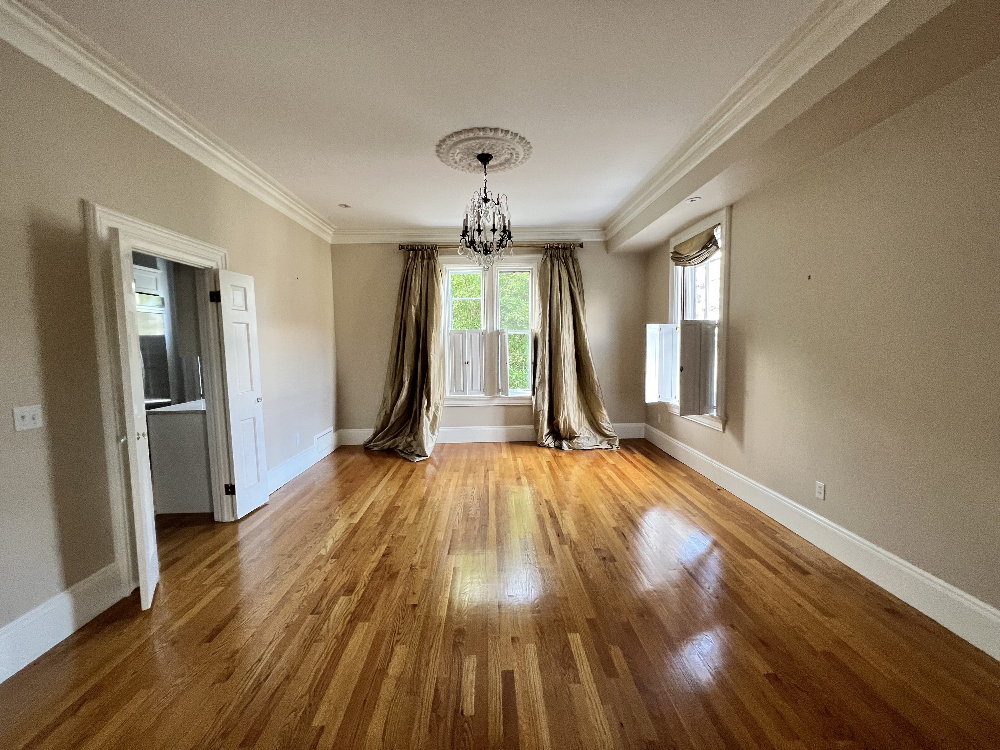 vacant home staging before