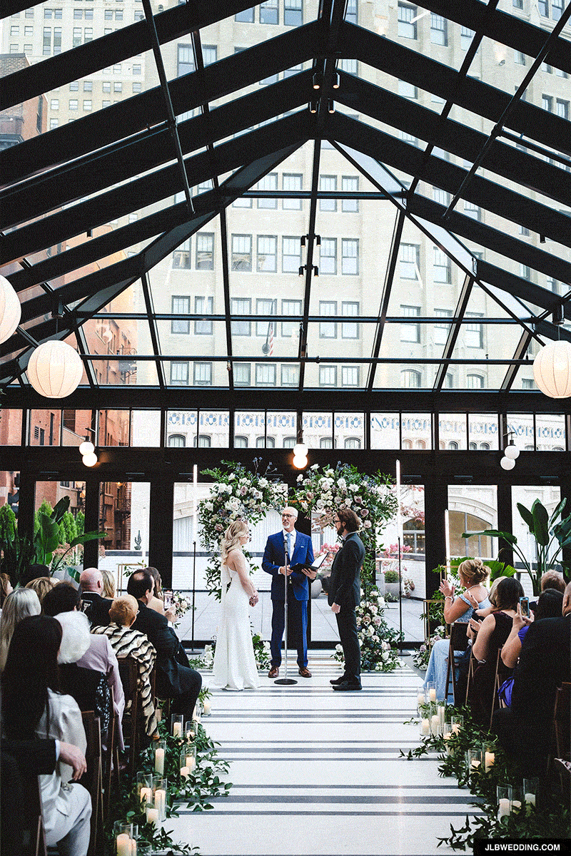 2022_1022_JustMarried_low