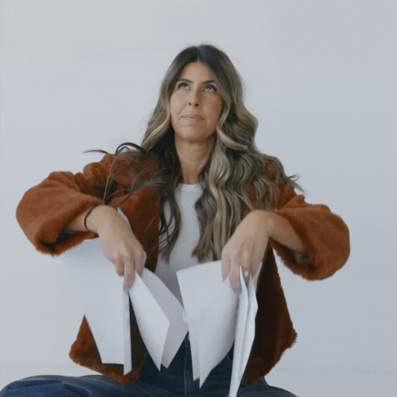 Website copywriting expert Shea is helping entrepreneurs with brand messaging