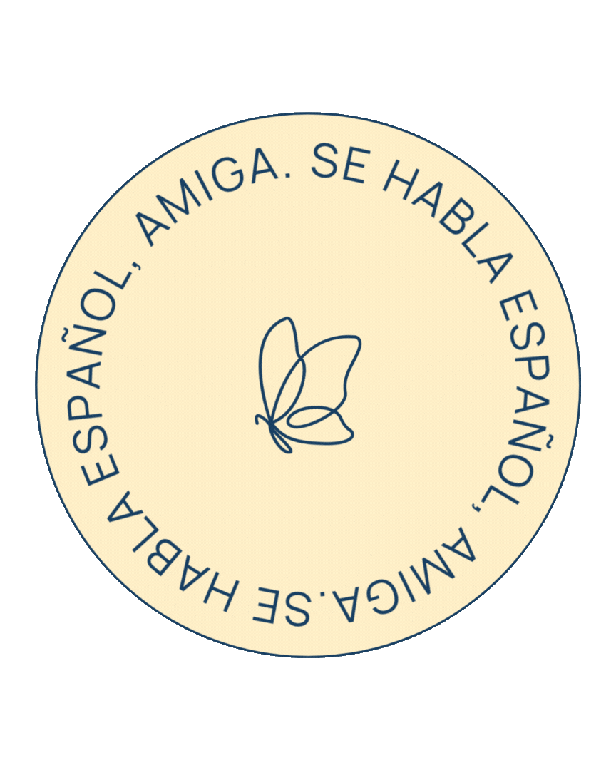 Bilingual online career coach from HR Mami Career Coaching offering virtual guidance in English and Spanish with “Se Habla Español” message