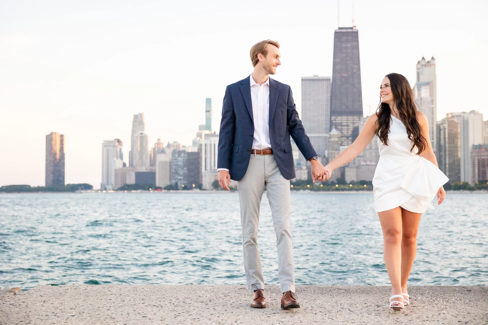 Couple on the Chicago lakefront